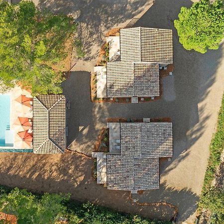 Les Maisons De Loup A Loup Cotignac Ngoại thất bức ảnh