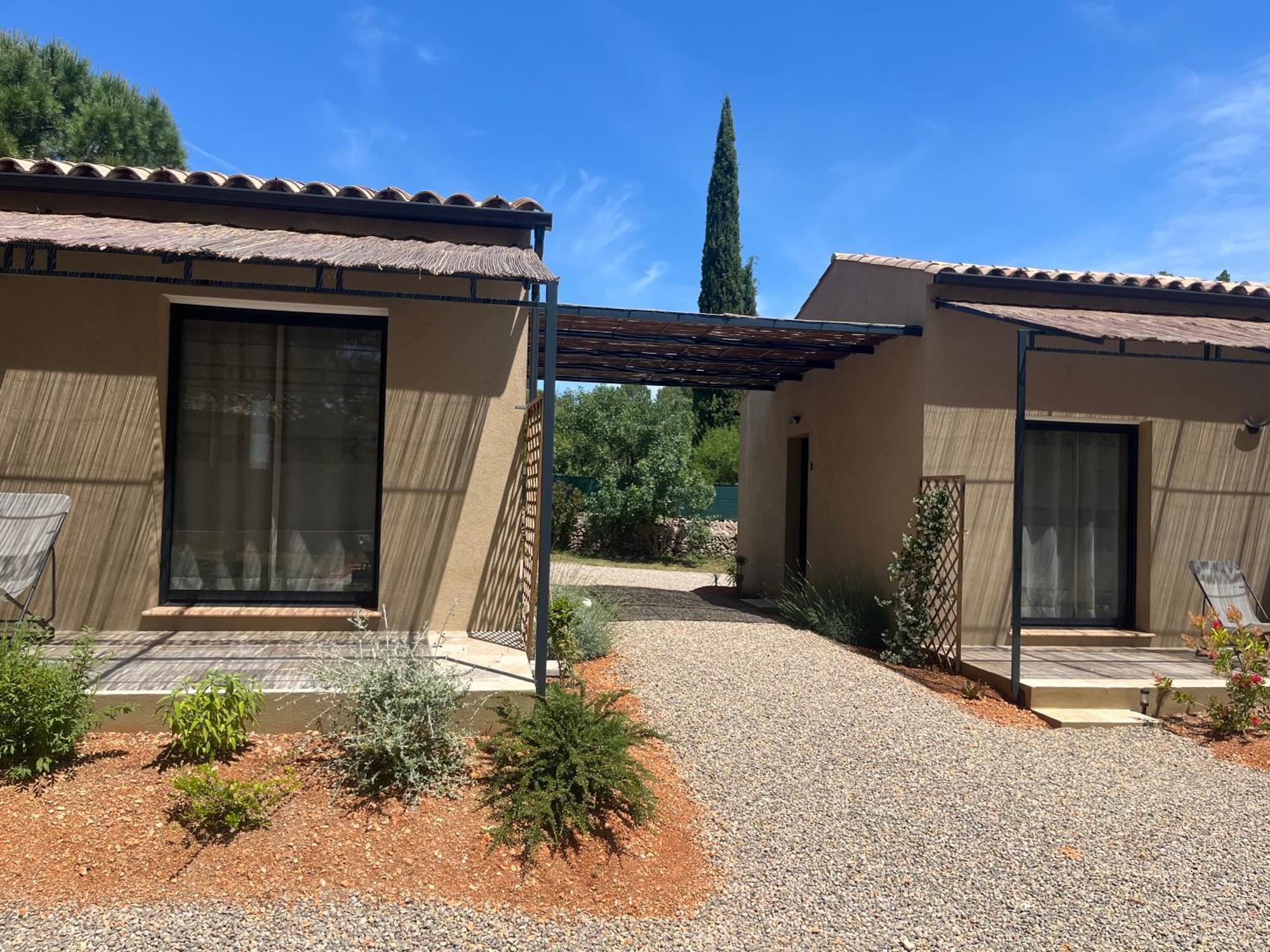 Les Maisons De Loup A Loup Cotignac Ngoại thất bức ảnh